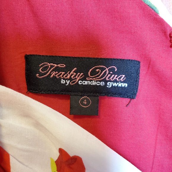 Trashy Diva Honey Baby Dress in Red Roses - 4 - Picture 4 of 7